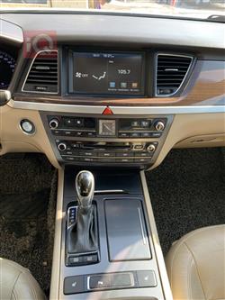 هیوندای جێنسس